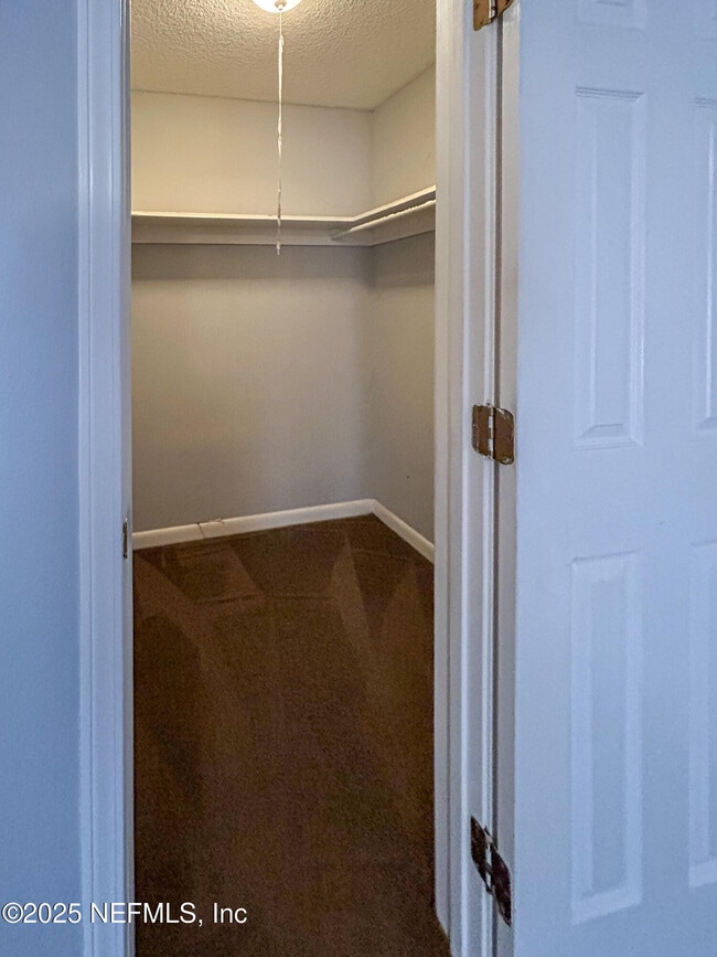 Building Photo - 1124 Woodruff Ave