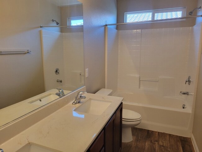 Building Photo - Beautiful 4-Bedroom Home! Must see!