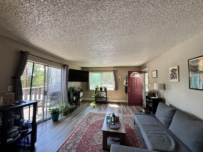 Building Photo - 857 S Van Gordon Ct