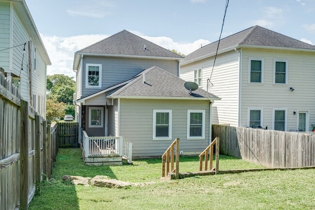 Building Photo - 5222 Kentucky Ave