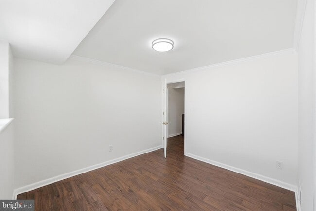 Building Photo - 9831 Singleton Dr