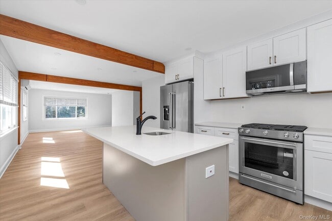 Building Photo - 71 Haven Ave