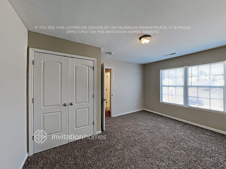 Building Photo - 1330 Cadre Cir