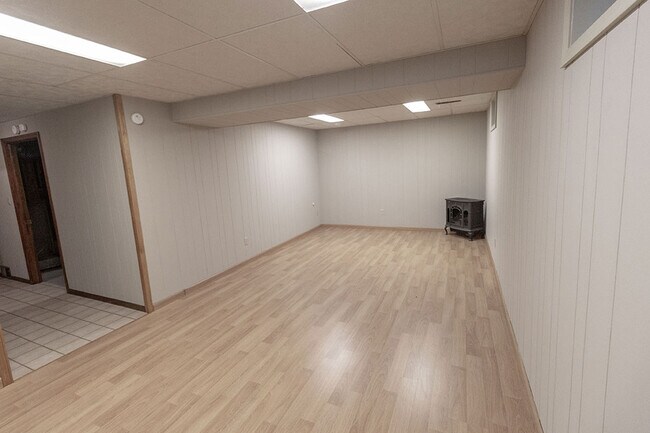 Building Photo - 306 W Briarwood Ln