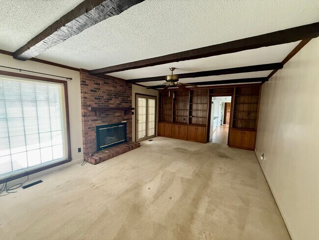Building Photo - Three bedroom, 2 bath house in Mebane