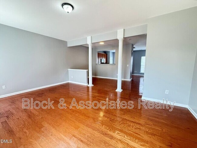Building Photo - 3113 Settle In Ln