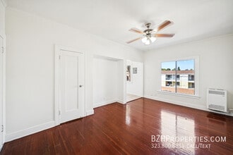 Building Photo - 1266 Vin Scully Ave