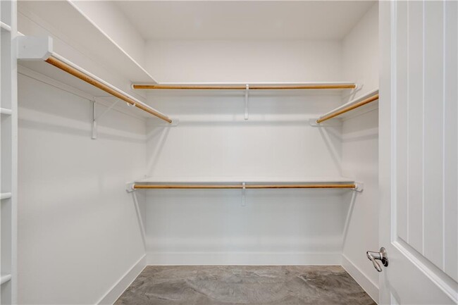 Building Photo - 3014 E 14th 1/2 St