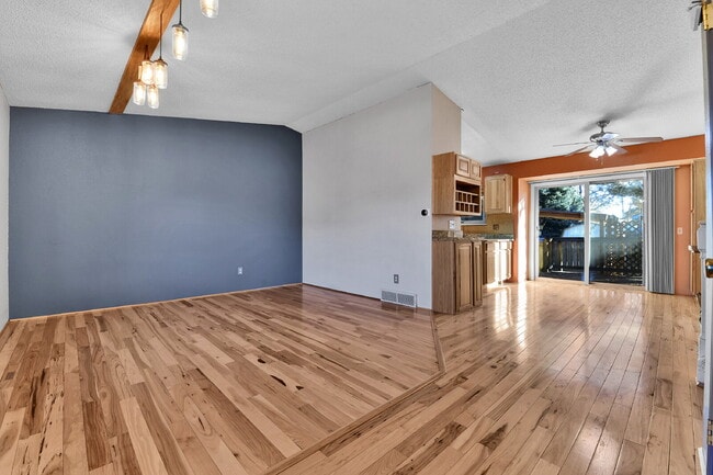 Building Photo - $2,795 - 3 Bed, 2.5 Bath Home in Broomfiel...