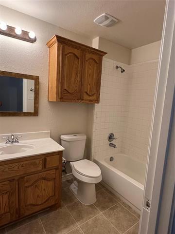 Building Photo - 804 Whitley Ct