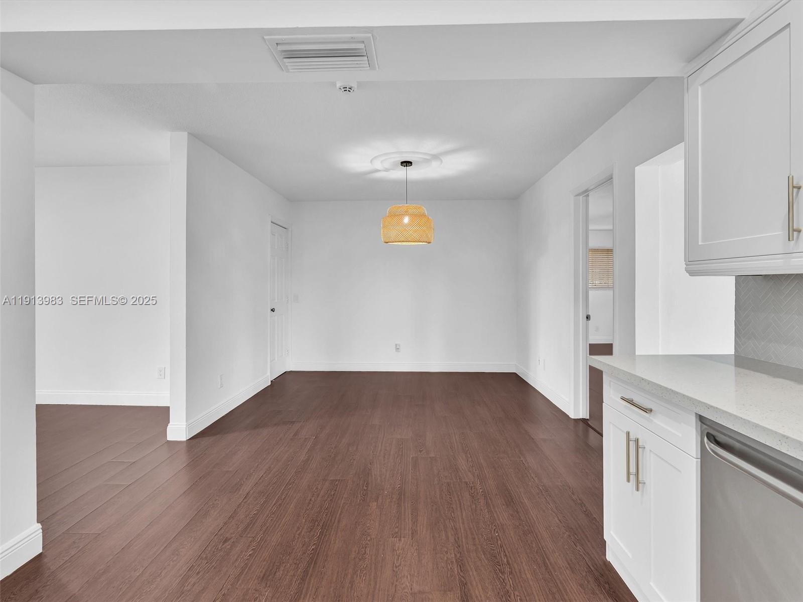 Building Photo - 4500 SW 42nd Ter