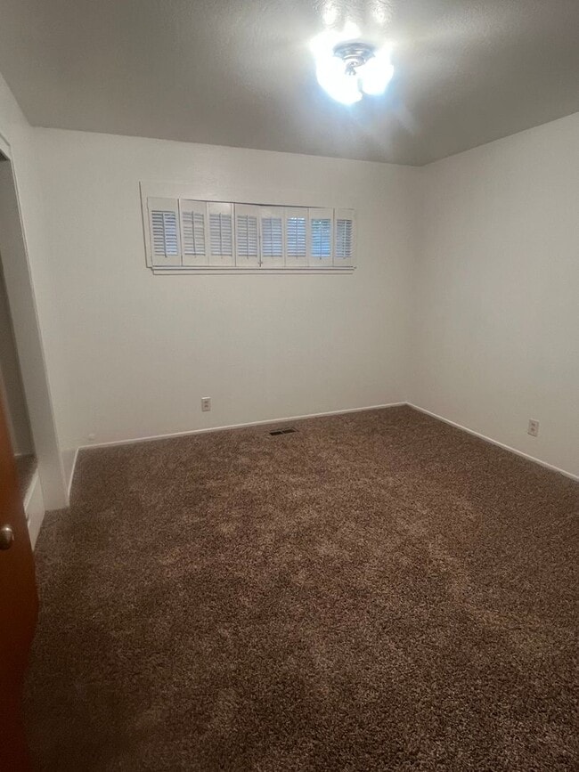 Building Photo - Updated 3 Bedroom Home in North Merced – Cul de Sac Location & Large Lot