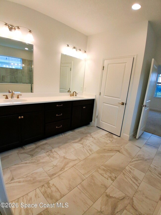 Building Photo - 9292 Machin Pl