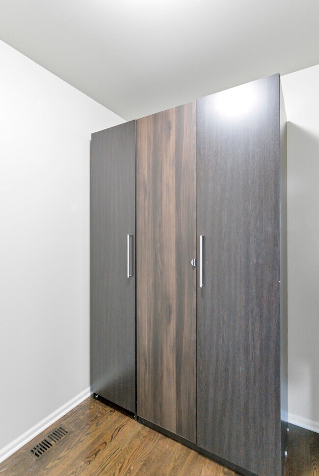 Building Photo - 2660 Harnish Dr