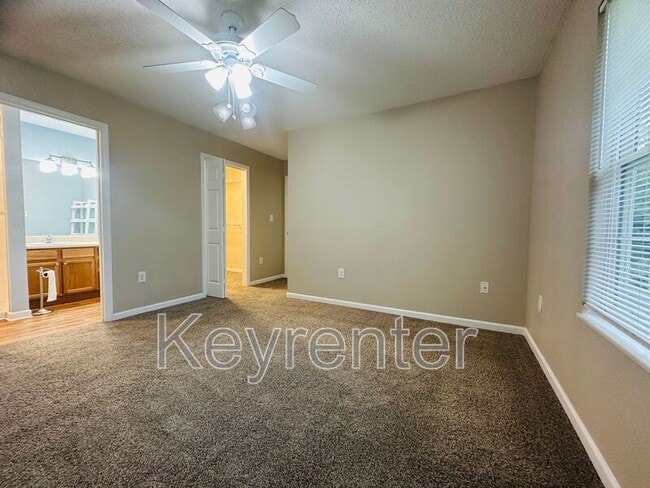 Building Photo - 253 Dumplin Ln