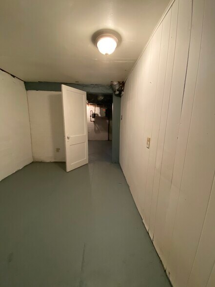 Primary Photo - 1682 W 15th St