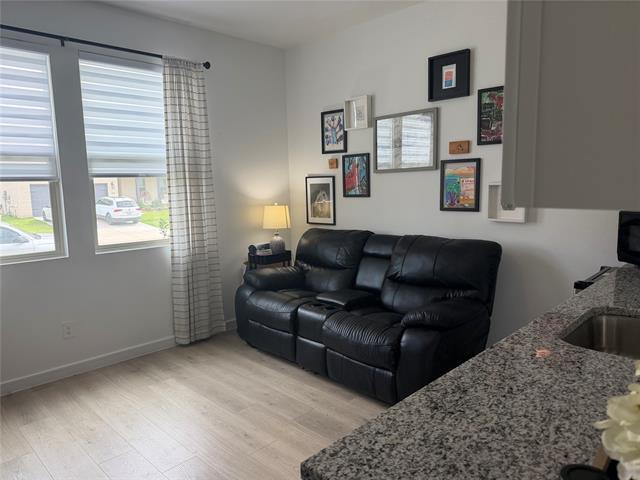 Building Photo - 524 Meadowlark Dr