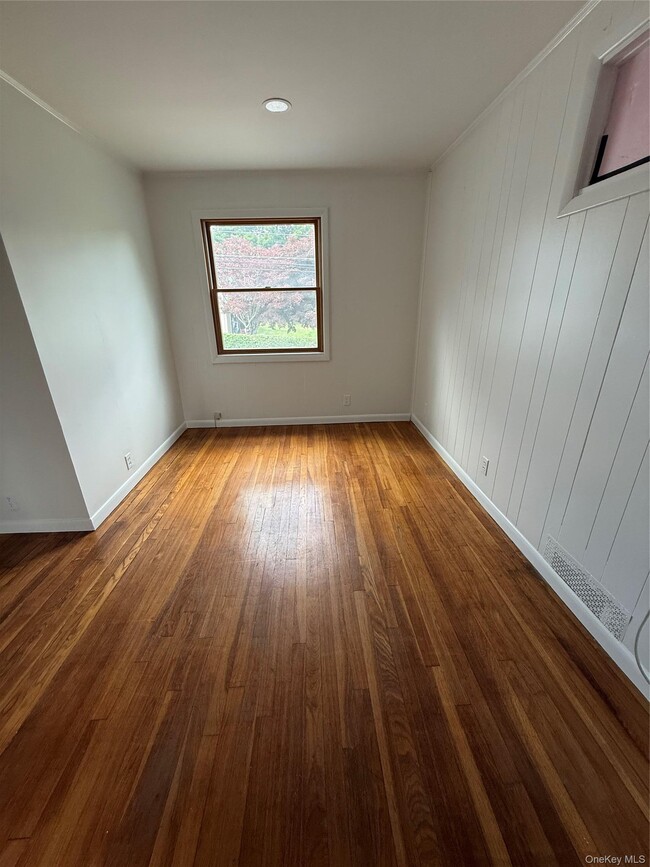 Building Photo - 12 Sebago Rd
