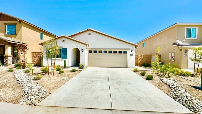Building Photo - Beautiful Brand New Construction Single St...