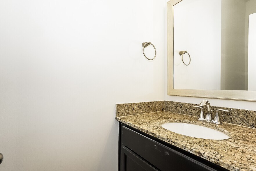 Building Photo - 1425 Feldspar Ct