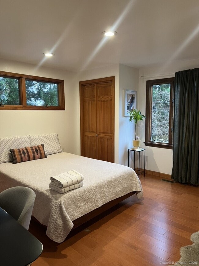 Building Photo - 106 Injun Hollow Rd