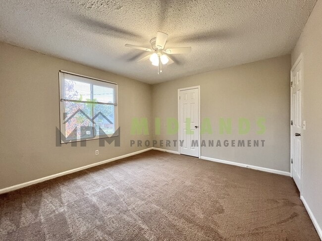 Building Photo - 204 S Cromwell St