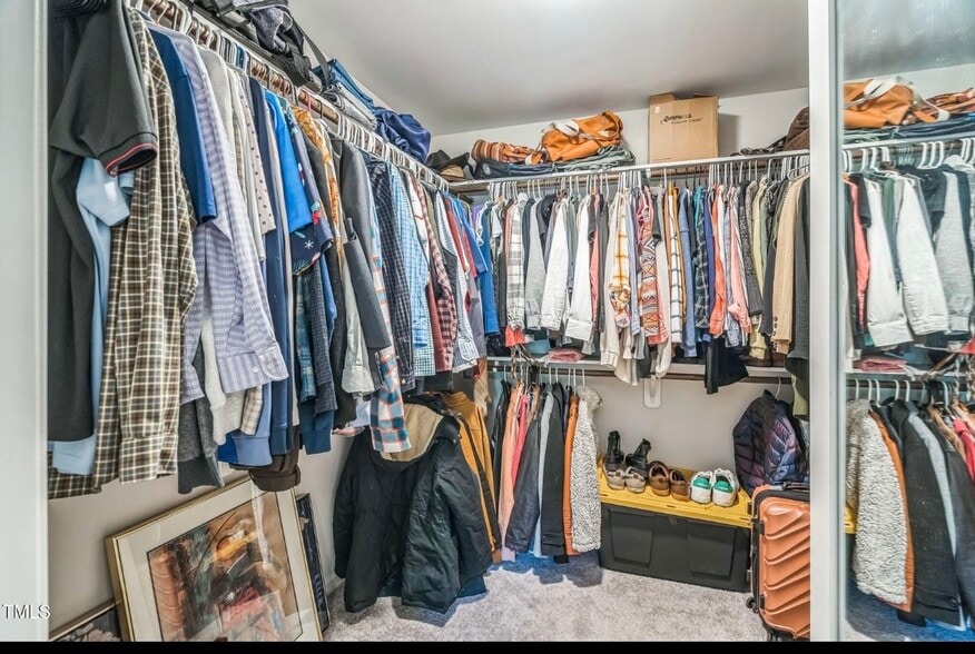 Building Photo - 647 N Hardee St