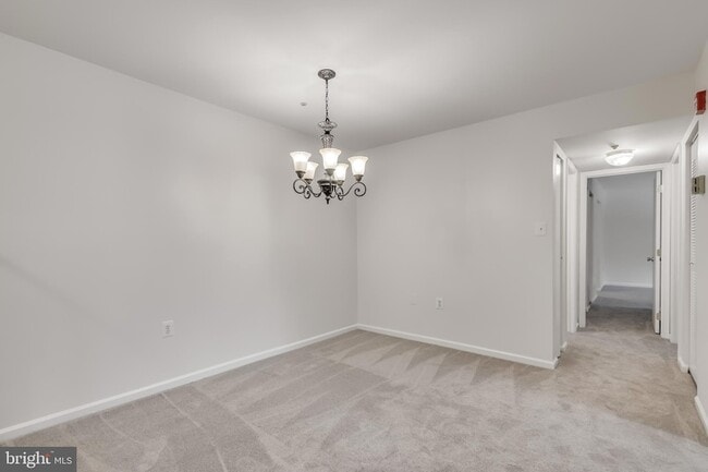 Building Photo - 7806 Hanover Pkwy