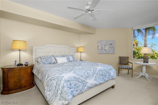 Building Photo - 7225 Pelican Bay Blvd