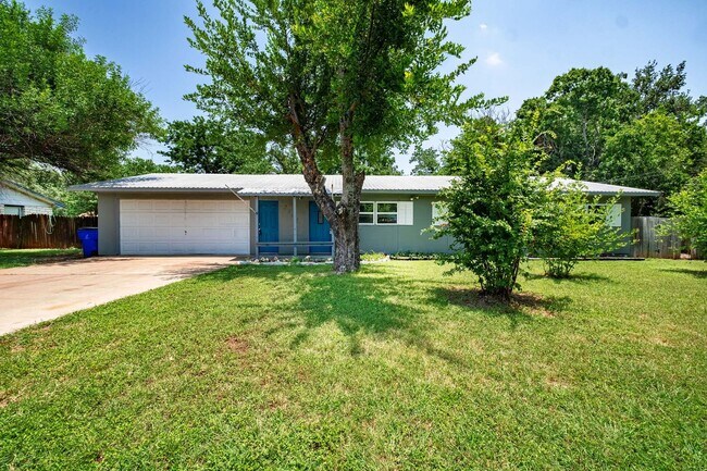 Primary Photo - Quaint 3 Bedroom, 2 Bath Home in Cedar Park