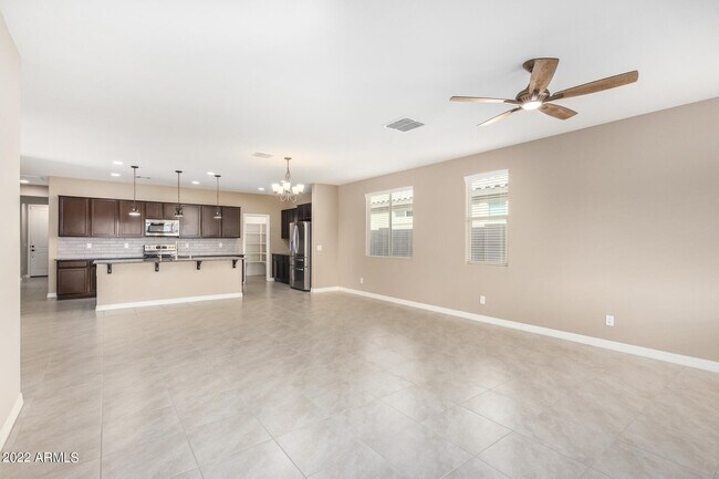 Building Photo - 8451 S 164th Dr