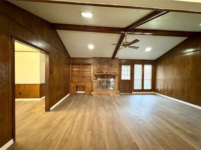 Building Photo - 1925 Glen Hill Dr