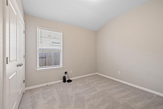 Building Photo - 200 Outlaw Dr