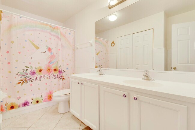 Building Photo - 144 Pennock Landing Cir