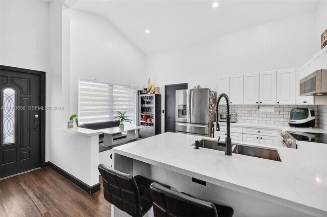 Building Photo - 1710 SW 83rd Terrace