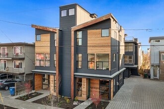 Building Photo - 3bd/1.75ba Seattle Townhome