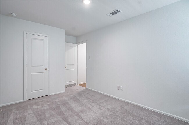 Building Photo - 20961 Zuccala Dr