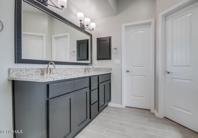 Building Photo - 916 Mormon Tea Dr