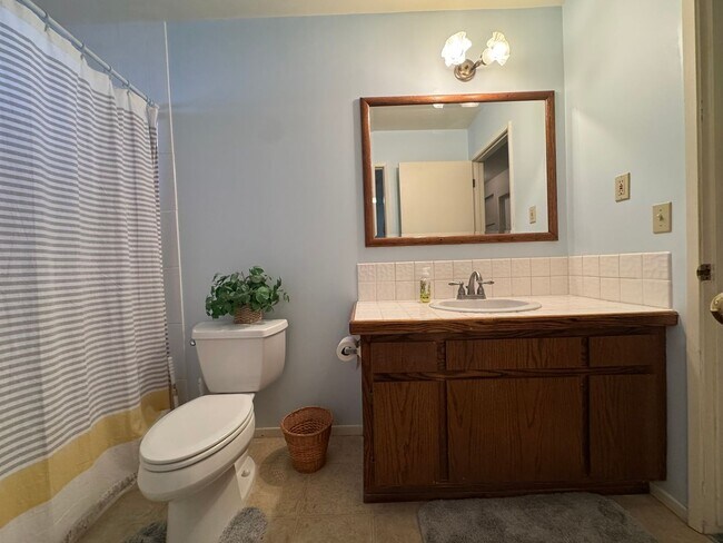 Building Photo - 2834