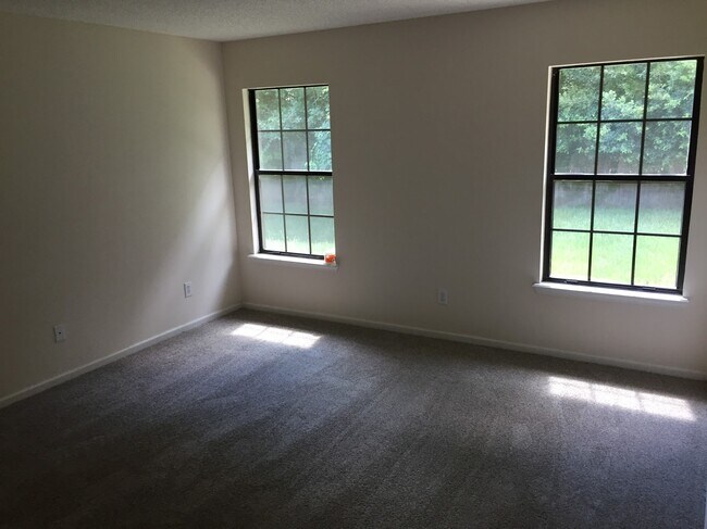 Building Photo - 12376 Richards Glen Ct
