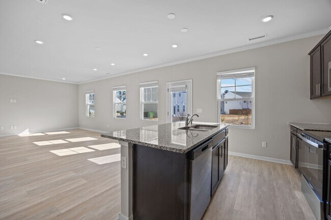 Building Photo - Small-Town Comfort Meets City Convenience | 2-Story Home for Rent | 4 Bedrooms, 2.5 Baths