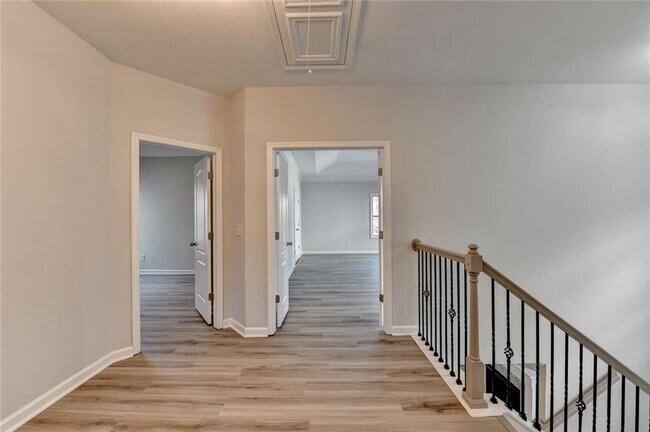 Building Photo - 4032 Ridge Grove Way