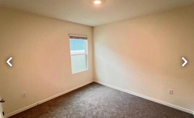 Building Photo - 2073 Doe Run Dr