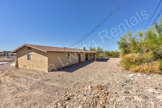Building Photo - RENOVATED CUL-DE-SAC HOME
