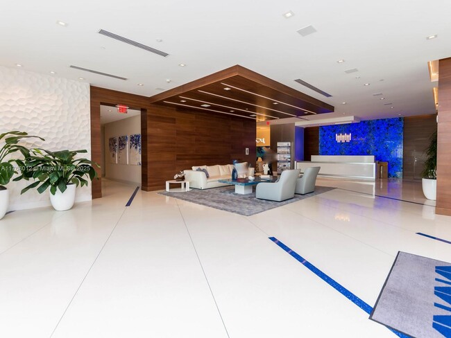 Building Photo - 300 Sunny Isles Blvd