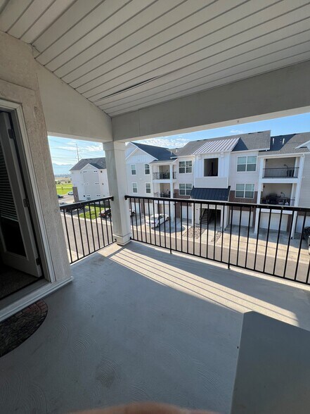 Building Photo - 3696 W 1850 N