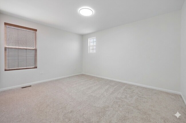 Building Photo - 2531 Basin Trail Ln