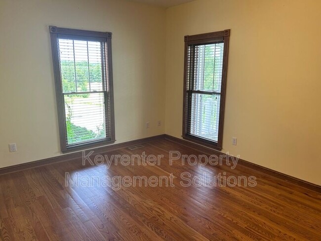 Building Photo - 33 Hodge Farm Ln