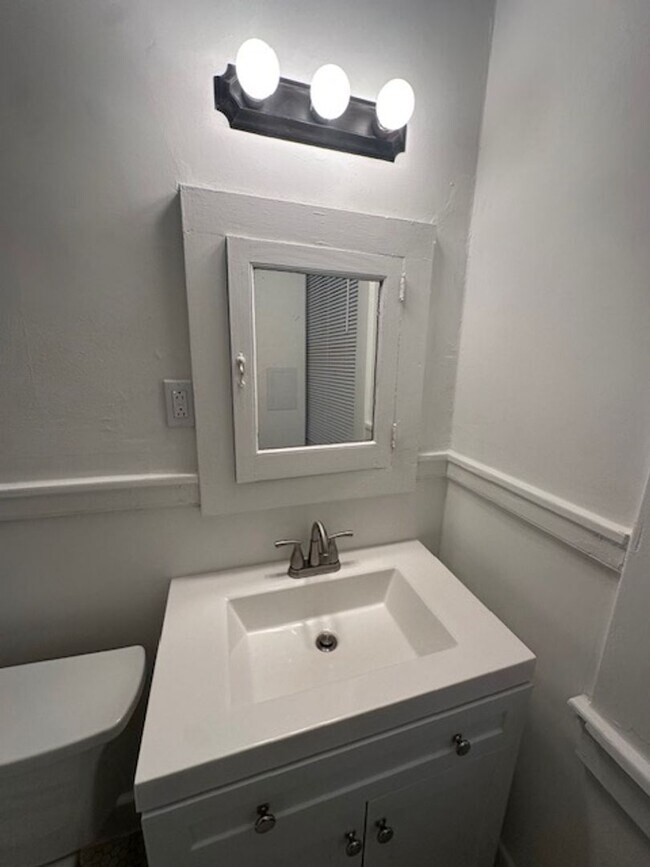 Building Photo - 2209 Rivermont Ave