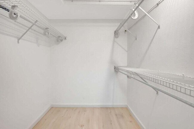 Building Photo - 7370 Orangewood Ln